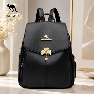 Fournisseur de sacs à <span class=keywords><strong>dos</strong></span> pour femmes avec fermoir trèfle, <span class=keywords><strong>sac</strong></span> à <span class=keywords><strong>dos</strong></span> multicolore en PU Litchi à faible MOQ (20 pièces) pour la distribution mondiale - Product Image 1