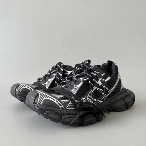 Zapatillas de Diseñador de Alta Calidad 2026, Nuevos Estilos de Lujo, Zapatillas Casuales con Luces para Hombre y Mujer - Product Image 2