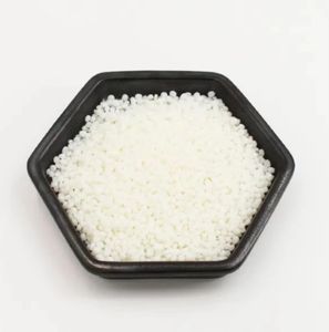 Granules de résine PET avec matière première vierge recyclée - Product Image 1