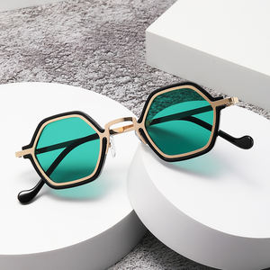 2024 новые модные маленькие овальные солнцезащитные очки для женщин коричневый зеленый UV400 Пользовательский логотип женские оттенки с черной металлической оправой - Product Image 1