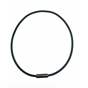 Collier Énergétique Sportif Unisexe en Silicone Kelutd - Anneau Magnétique Énergétique Anionique en Acier Inoxydable 316L Plaqué Sous Vide 50cm - Product Image 4