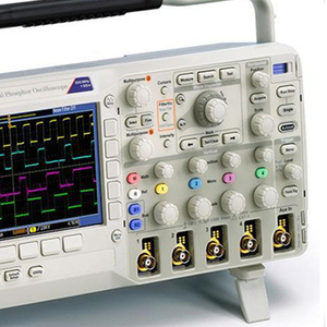 ออสซิลโลสโคปสัญญาณผสม Tektronix MSO5104 - ความแม่นยำสูงรุ่นใหม่ รับประกัน 1 ปี ผลิตในอเมริกา 220V/240V/380V/415V - Product Image 3