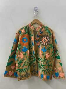 เสื้อแจ็คเก็ตกำมะหยี่ลายดอกไม้สไตล์โบฮีเมียน ปักมือ งานฝีมือสำหรับผู้หญิง ผู้ผลิต ผู้จัดจำหน่าย ผู้ส่งออกจากอินเดีย - Product Image 4