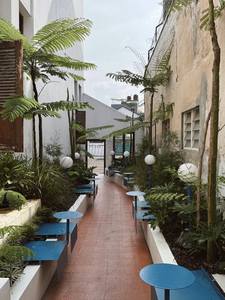 Tavolo laterale a <span class=keywords><strong>parete</strong></span> moderno in ferro battuto <span class=keywords><strong>tavolino</strong></span> <span class=keywords><strong>da</strong></span> caffè per interni esterni risparmio di spazio piccolo tavolo <span class=keywords><strong>da</strong></span> pranzo luce di lusso - Product Image 5