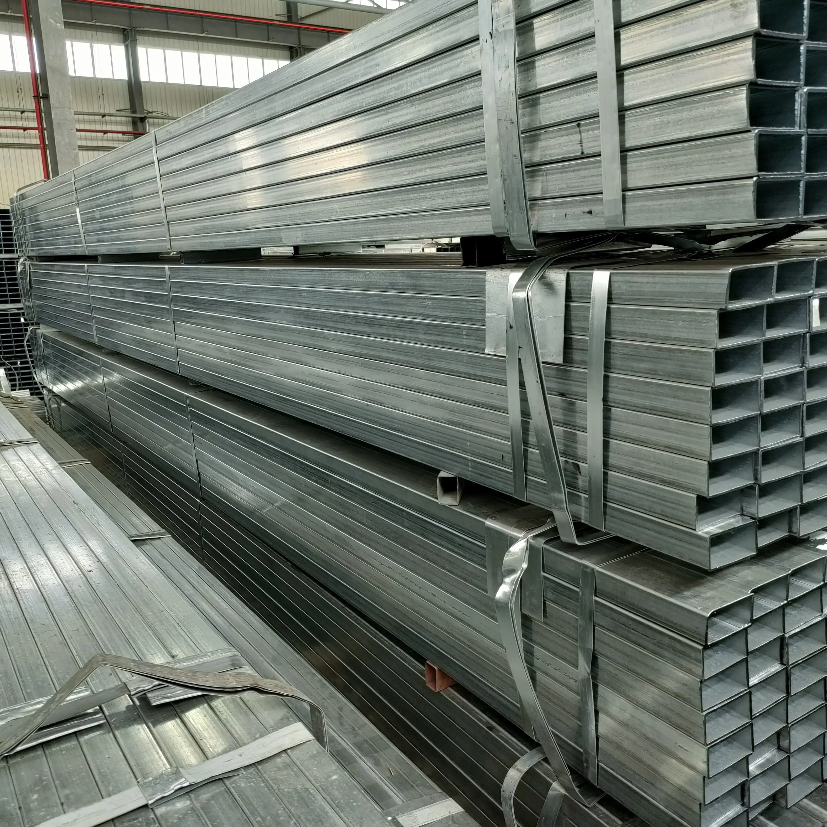 Inşaat yapı malzemesi SHS RHS 40x80 40x40 galvanizli kare kesitli çelik tüp