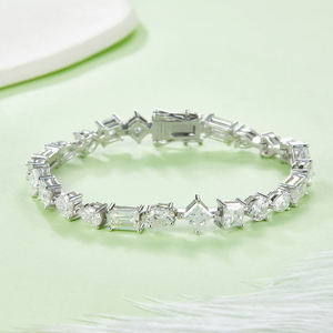 Pulsera de tenis J&C con piedras ensambladas de corte elegante, plata S925, diamantes cultivados en laboratorio engastados a mano, 0.5CT por piedra, color D, claridad VVS - Product Image 2