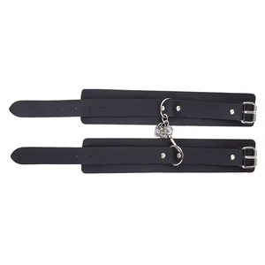 ชุดเซ็ต SM พร้อมกุญแจมือ อุปกรณ์ประกอบฉากคู่รัก ลูกบอลปิดปาก ของเล่นทางเพศสำหรับผู้ใหญ่ อุปกรณ์ช่วยทางเพศ - Product Image 5