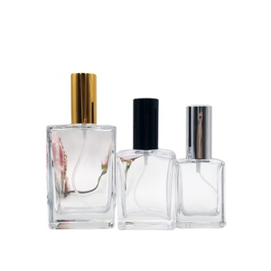 Bouteilles de <span class=keywords><strong>parfum</strong></span> en verre carrées transparentes personnalisables 30ml 50ml <span class=keywords><strong>100ml</strong></span> avec bouchon couronne finition givrée-pour la vente en gros - Product Image 1