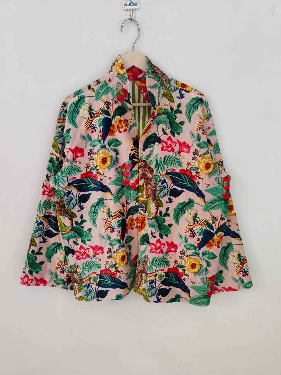 ตามที่แสดงเป็นภาพ