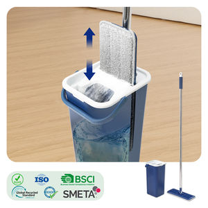 Ensemble serpillière plate et seau avec système d'essorage mains libres - Product Image 1