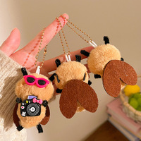 Porte-clés poupée cafard en peluche amusante, breloque de sac à dos mignonne de dessin animé, accessoire cadeau amusant pour étudiant