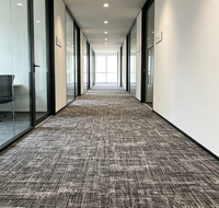 Dalles de moquette sur mesure 50x50 avec support non-tissé, en nylon teint en masse, résistantes, antistatiques, pour bureaux commerciaux