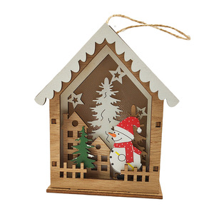 Luces navideñas de madera con decoraciones de Papá Noel, renos y muñecos de nieve para uso en interiores y exteriores. - Product Image 5