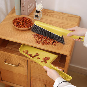 Cepillo de plástico de cerdas suaves para limpiar la cama, cepillo para quitar el polvo del sofá, juego de cepillos para quitar el polvo del escritorio, incluye recogedor y escoba - Product Image 2
