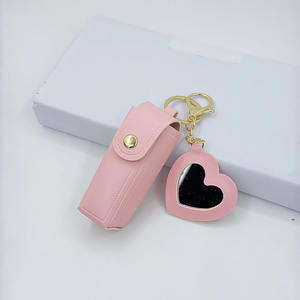 Llavero de Lujo de Piel Sintética con Colgante de Corazón y Bolsa de Almacenamiento para Lápiz Labial - Product Image 5