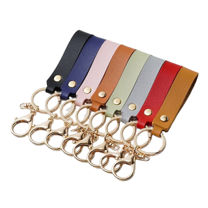 حلقة مفاتيح شديدة التحمل مع مشبك حلقة حزام حامل مفاتيح معدني وعلامات سلسلة مفاتيح جلدية فارغة طقم حلقة مفاتيح ذهبية - Product Image 1