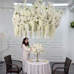 Plafond de mariage Grande couronne de fleurs Centre de table Blanc Blanc Guirlande suspendue Glycine - Product Image 6