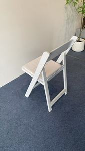 XY-أفضل كراسي طعام بلاستيكية خارجية قابلة للطي وطاولة للمناسبات سعة وزن HDPE قابلة للطي كرسي حفلات محمول قابل للتكديس - Product Image 4