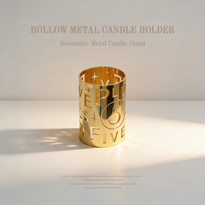 เชิงเทียนโลหะกลวง - เชิงเทียนตัวเลข 5 และตัวอักษรฉลุลายสีทองสำหรับตกแต่งบ้าน - Product Image 1