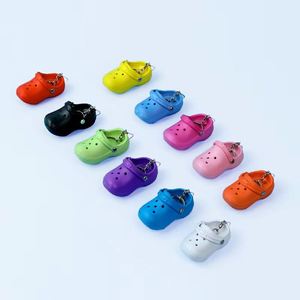 Mini llavero de goma PVC ecológico con diseño de dibujos animados, colgante de vaso de barra de hielo impreso con letterpress para colgar en mochilas o guardar pintalabios - Product Image 1