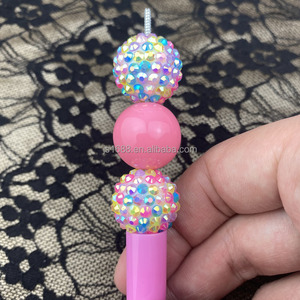Cuentas <span class=keywords><strong>de</strong></span> diamantes <span class=keywords><strong>de</strong></span> imitación <span class=keywords><strong>de</strong></span> estilo <span class=keywords><strong>princesa</strong></span> rosa <span class=keywords><strong>de</strong></span> 20mm para joyería, cuentas <span class=keywords><strong>de</strong></span> plástico gruesas <span class=keywords><strong>de</strong></span> goma <span class=keywords><strong>de</strong></span> mascar para Collar <span class=keywords><strong>de</strong></span> perro, cuentas <span class=keywords><strong>de</strong></span> goma <span class=keywords><strong>de</strong></span> mascar para collar - Product Image 4