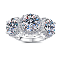 Bague de Fiançailles en Argent Sterling S925 avec Trois Pierres Moissanite 3ct & 2ct*2 VVs1 Certificat GRA pour Femme - Vente en Gros Usine