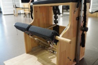 Chaise de Pilates Combo Stable Wunda en Chêne – Équipement de Fitness, Machine de Pilates Reformer en Bois pour Exercices d'Étirement
