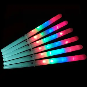 2023 Fábrica Hot Vendas Brilho Doces Algodão Baton Up Light Led Espuma Vara