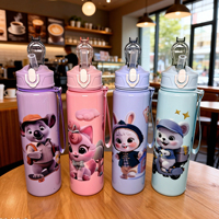 Bouteille en plastique avec de jolis motifs de dessins animés, bouteille d'eau de 750 ml avec paille pour la rentrée scolaire et les voyages pour les enfants