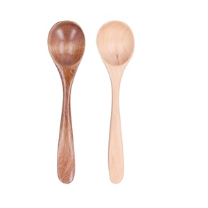 Cuillère de service classique en bois faite à la main, ustensile de cuisine naturel pour mélanger sauces, riz, curry, soupes, usage culinaire - Product Image 5