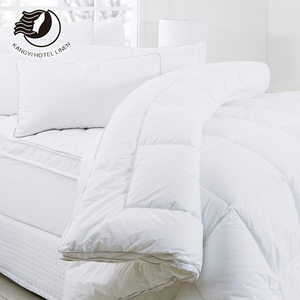 Edredón Blanco Hecho a Mano, Moderno, Liso, para Hotel, Relleno <span class=keywords><strong>de</strong></span> Microfibra y Fibra Hueca, para Invierno, Cuatro o Cinco Estrellas - Product Image 3