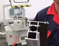 Sierra de Corte de Doble Cabezal de Alta Precisión Integrada para Cortar Perfiles de Aluminio a 45 y 90 Grados