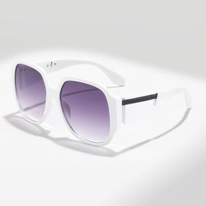 Gafas de Sol Ovaladas de Marco Grande para Mujer, Protección UV400, Estilo Urbano Europeo y Americano, para Viajes y Conducción - Product Image 2