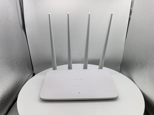 F6 Wireless Router 2.4GHz, 300Mbps, 1 WAN + 3 LAN 10/100Mbps Ports English Firmware Used Direct From Manufacturer