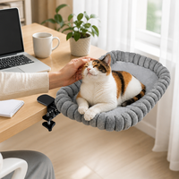 USMILEPET Lit pour chat pour bureau, hamac pliable à double fixation par pince C, gain de place, structure en tube d'acier robuste, nid douillet en fausse fourrure pour chat