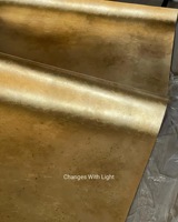 Revêtement de plafond artisanal en soie et feuilles d'or, Art mural métallique pour projets de centres commerciaux et de gymnases