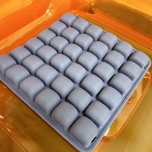 米国倉庫プレスインフレータブルクッション3D減圧長距離運転オフィス座りがちでお尻の痛みを防ぐ車のクッション - Product Image 2