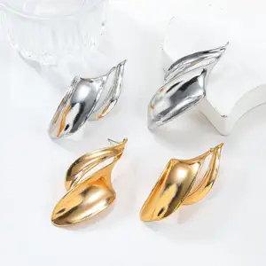 ZA design Twist Metal Leaf Stud Earrings for Women Punk Alloy Creative Leaves Ear Jewelry