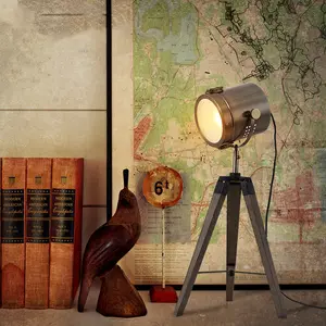 Authentic Vintage Look Antique Spotlight study decorative table lamp With Wooden Tripod