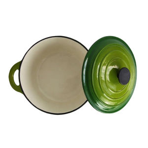 Casserole en fonte émaillée de 24 cm de diamètre au design classique et minimaliste, avec deux poignées et couvercle écologique pour la cuisson domestique - Product Image 1