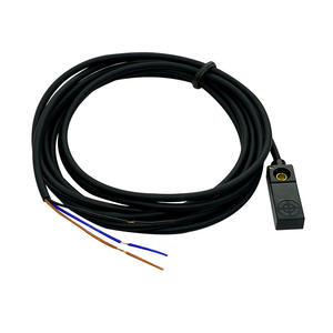 Interrupteurs de proximité inductifs étanches IP67 carrés, modèles personnalisables avec des caractéristiques résistantes à l'huile - Product Image 1