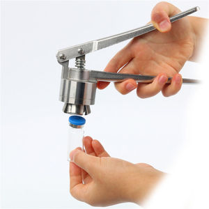 เครื่องมือปิดฝาขวดแบบมือหมุน สำหรับขวดแก้ว ฝาอลูมิเนียม ใช้สำหรับปิดผนึกในห้องปฏิบัติการเภสัชกรรม - Product Image 4