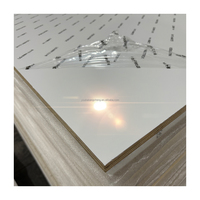 Panneaux MDF revêtus d'UV en PVC PET laminé brillant de 18mm