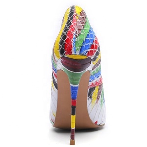 Zapatos de Tacón Súper Alto para Mujer, Zapatos de Vestir con Diseño de Grafiti Colorido, Zapatos de Tacón de Aguja con Punta Puntiaguda, Zapatos de Moda para Club Nocturno - Product Image 3
