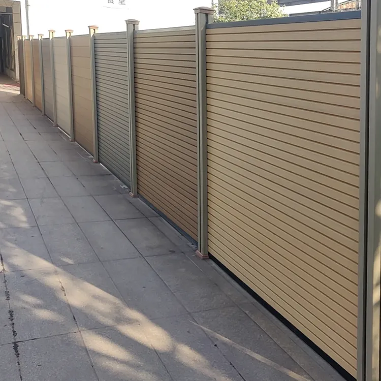 Commercio all'ingrosso wpc impermeabile recinzione in legno composito di plastica pannelli di recinzione bordo giardino usato materiale per la privacy all'aperto wpc
