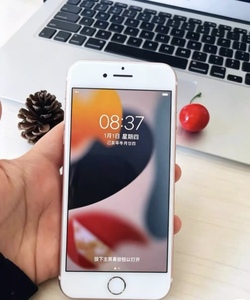 Venta al por Mayor de <span class=keywords><strong>iPhone</strong></span> <span class=keywords><strong>7</strong></span> / <span class=keywords><strong>7</strong></span> <span class=keywords><strong>Plus</strong></span> Originales Usados de Alta Calidad, 32GB 128GB, Teléfonos Móviles Desbloqueados - Product Image 1