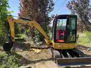 Excavatrices Caterpillar 303 d'occasion certifiées CE, excavatrices 3T d'occasion, pelle hydraulique avec accessoire de pince, marteau hydraulique - Product Image 2