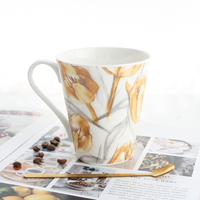 Tasses en céramique de style nordique, vente en gros personnalisée, mugs en porcelaine fine pour cadeaux d'affaires