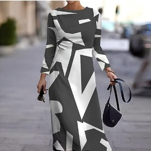 เดรสผู้หญิงคุณภาพสูงแบบขายส่ง OEM แฟชั่นฤดูใบไม้ร่วงฤดูหนาว ลายพิมพ์เรขาคณิต คอกลม แขนยาว ความยาวปานกลาง - Product Image 2