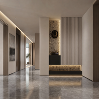 Meuble d'entrée de luxe sur mesure avec rangement intégré moderne, cloison à panneaux cannelés et éclairage LED pour villa